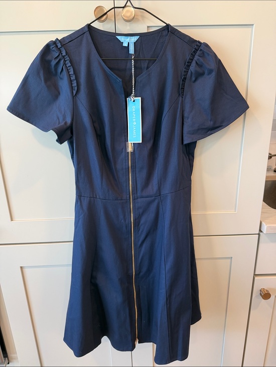 Draper James Dresses & Skirts - 🦋Draper James Navy Zip-Front Fit & Flare Dress with Ruffle Sleeves